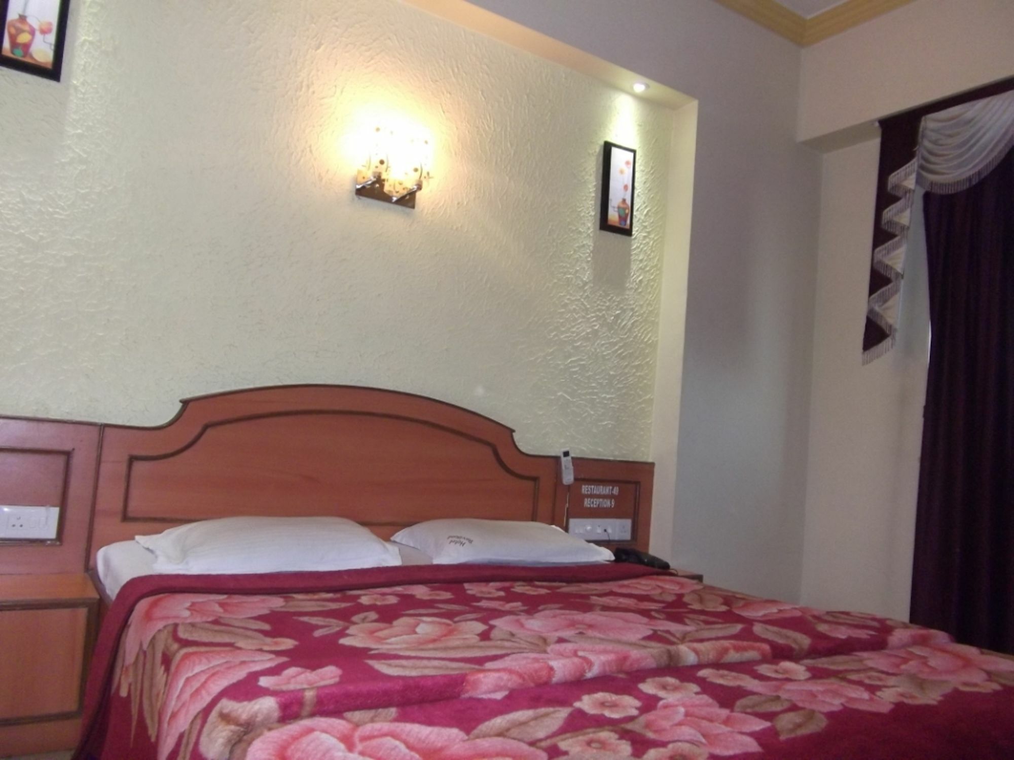 Hotel Ravikant Pune Exterior photo